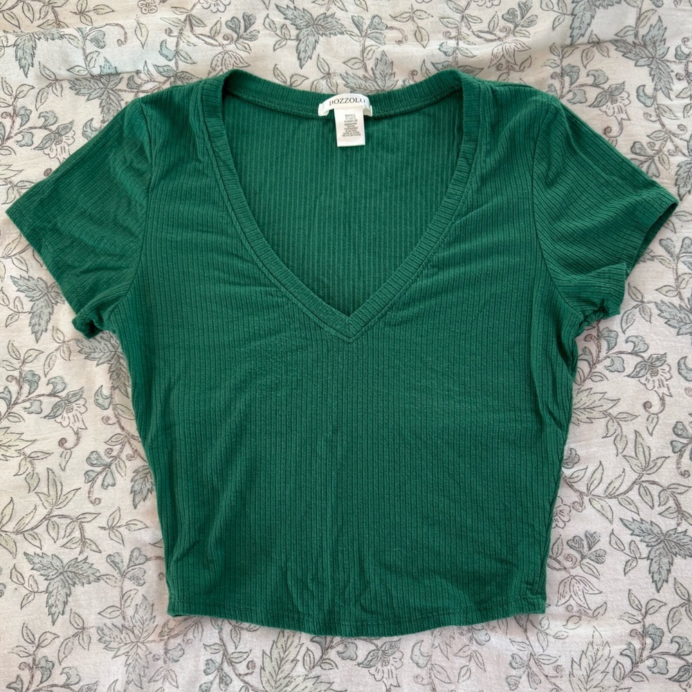 Bozzolo Forest Green Ribbed V-Neck Crop Top